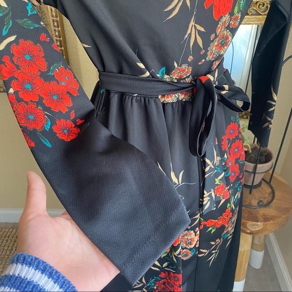 Floral Maxi Long Sleeve Dress - Picture 6 of 8